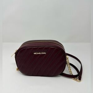 Michael Kors Rose small quilted crossbody Bag with Gold Chain in Merlot